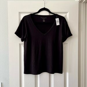 NWT American Eagle Soft & Sexy Plush black tee top size Small